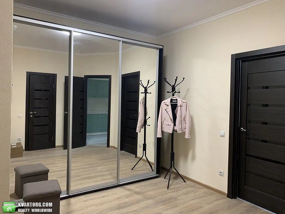 Rent out 1-room apartment. Киев,  Ясиноватский пер — photo 10