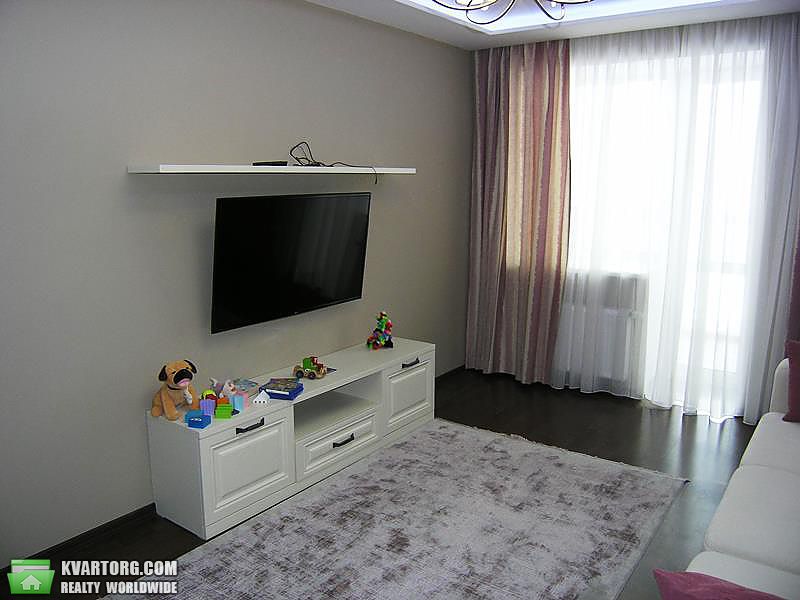 Rent out 3-room apartment. Киев,  Гарматная — photo 4