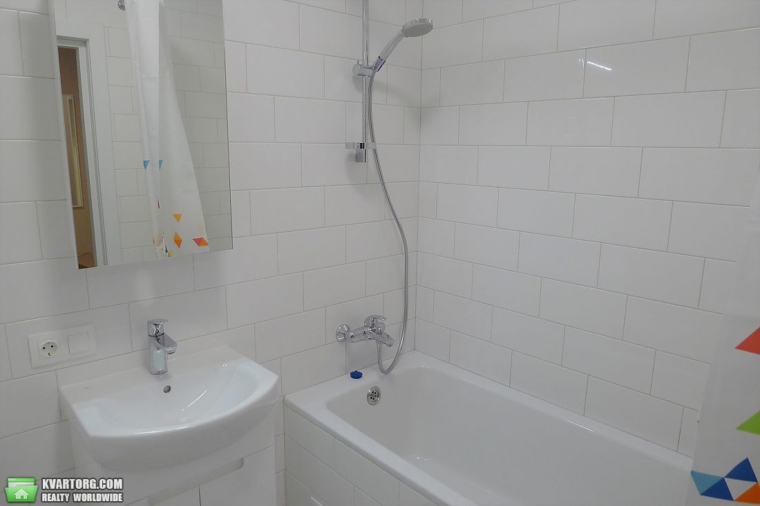 Rent out 1-room apartment. Киев, Воскресенская — photo 8