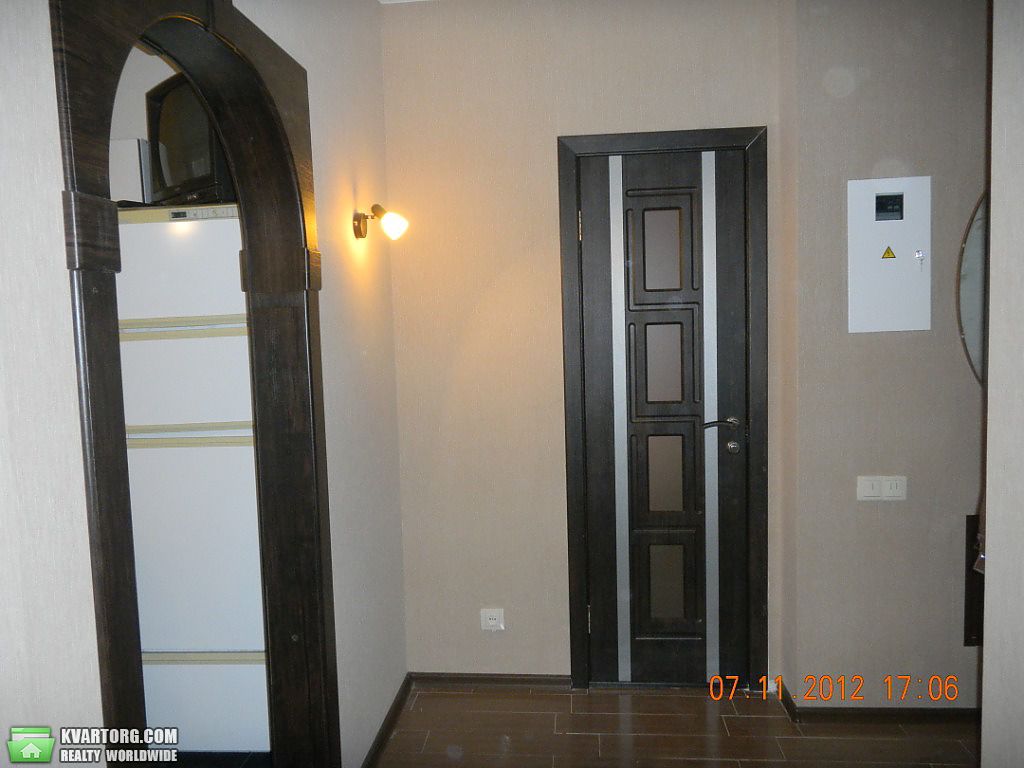 Rent out 1-room apartment. Киев, Ревуцкого — photo 7