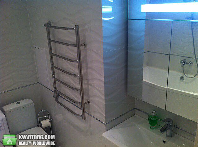 Rent out 2-room apartment. Киев,  Вильямса — photo 8