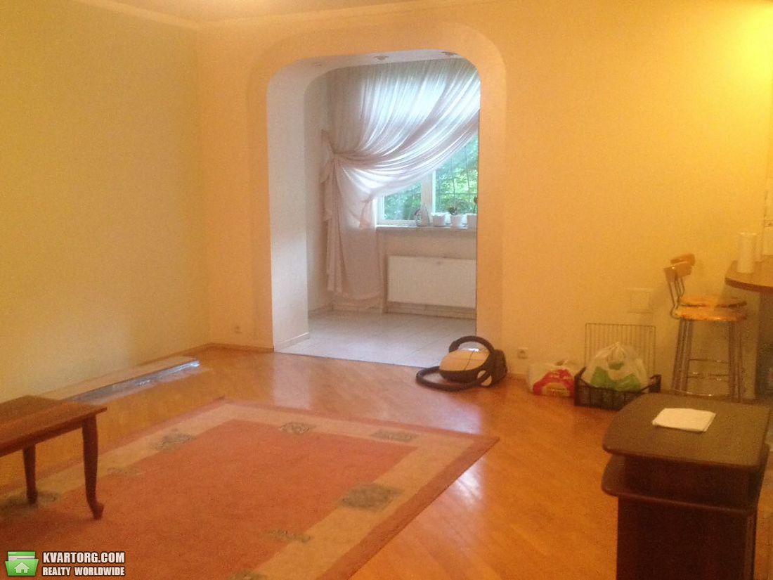Rent out 3-room apartment. Киев,  Шовкуненко — photo 3