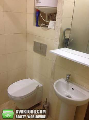 Rent out 2-room apartment. Киев,  Вильямса — photo 2