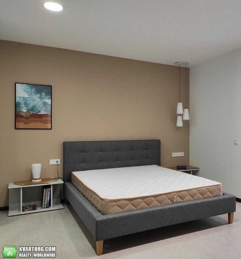 Rent out 2-room apartment. Киев,  Паньковская — photo 5