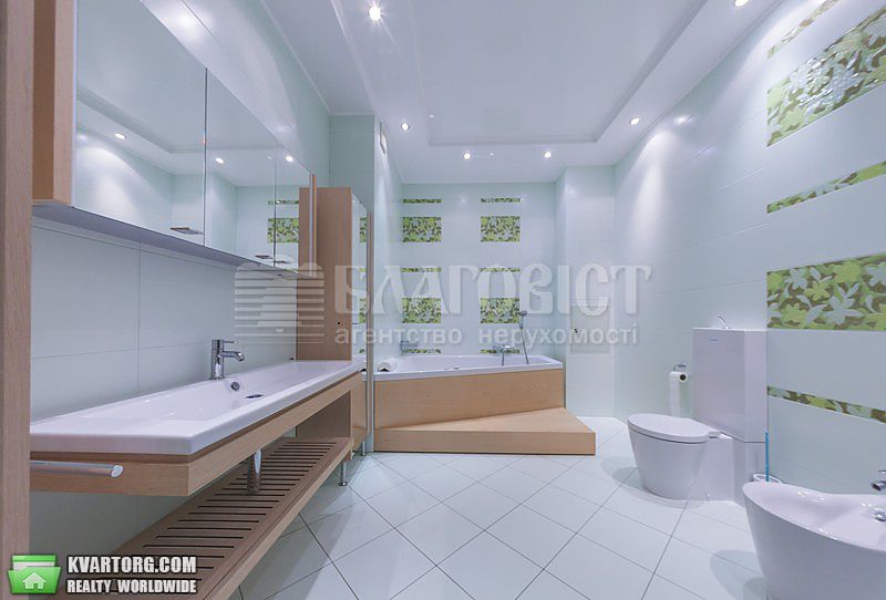 Rent out 3-room apartment. Киев,  Леси Украинки бул — photo 4