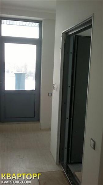 Rent out office. Киев, Передовая — photo 1