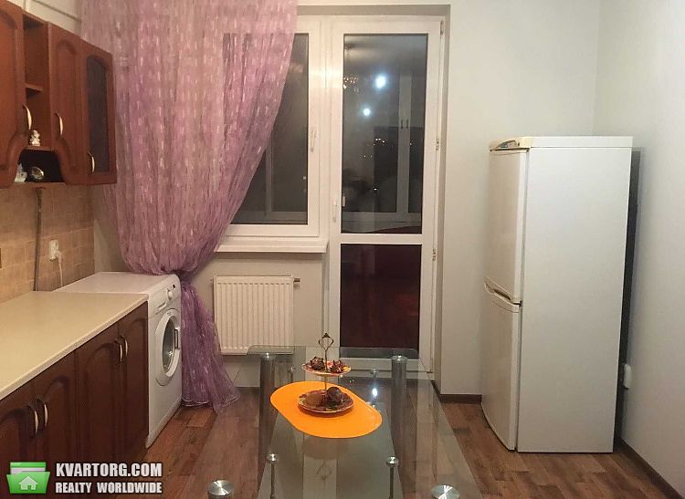 Rent out 2-room apartment. Львов, Хвильового — photo 2