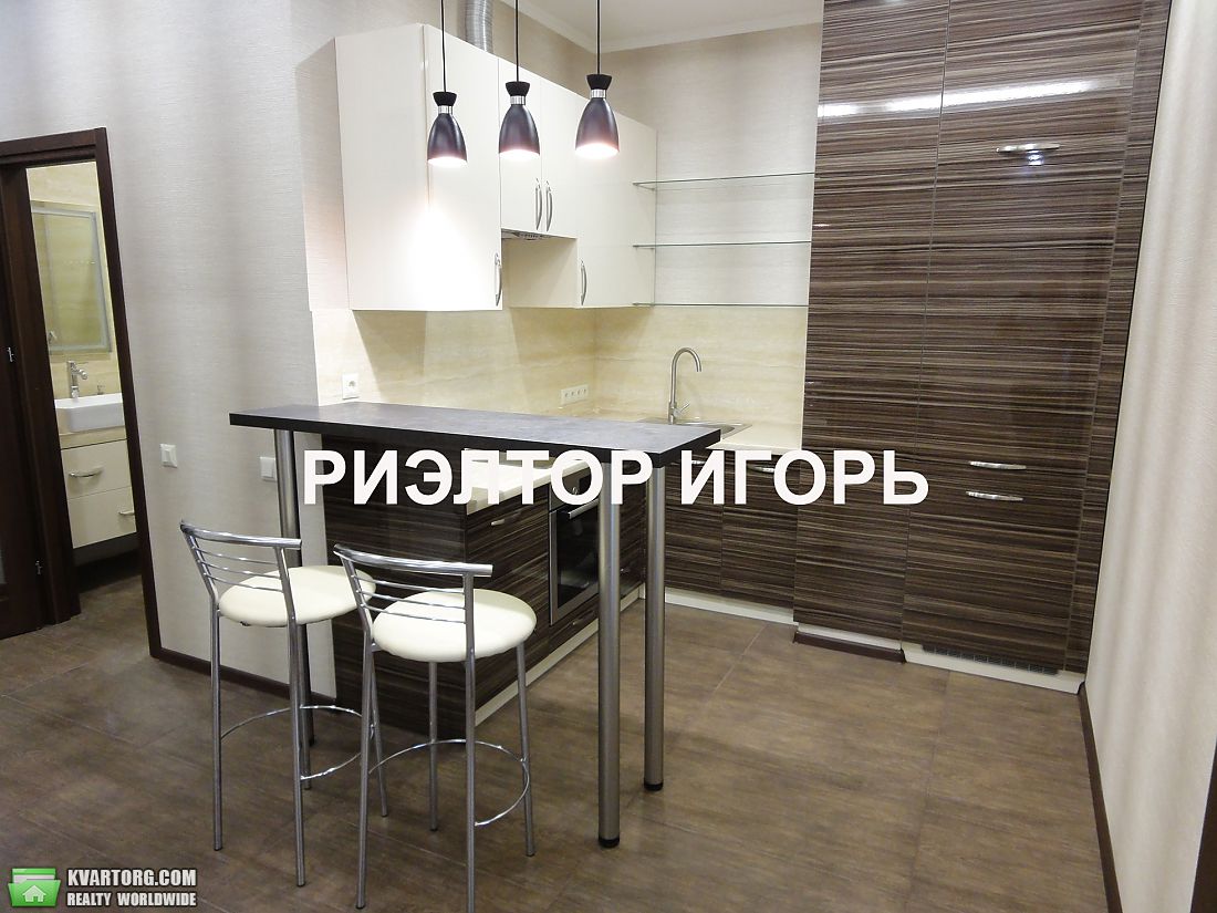 Rent out 3-room apartment. Одесса, Французский бульвар — photo 2