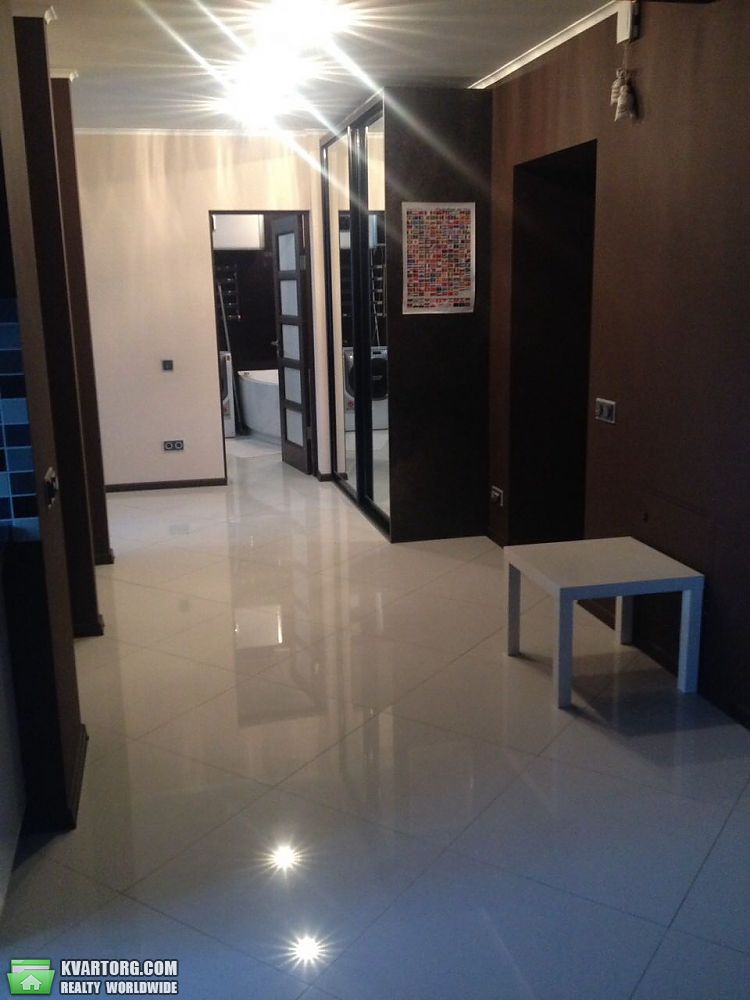 Rent out 3-room apartment. Киев,  Борщаговская — photo 7