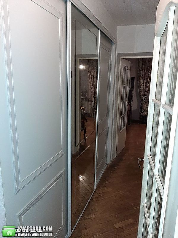 Sell 4-room apartment. Киев,  Срибнокильская — photo 3