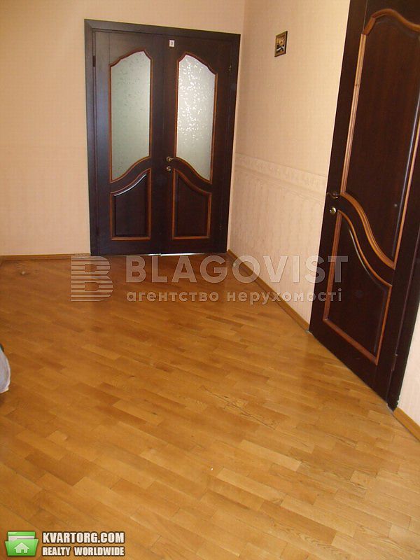 Sell 4-room apartment. Киев,  Урловская — photo 10