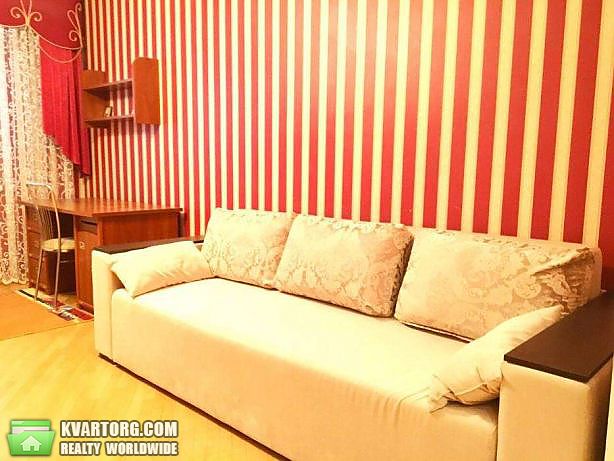 Rent out 3-room apartment. Киев,  Крушельницкой — photo 3