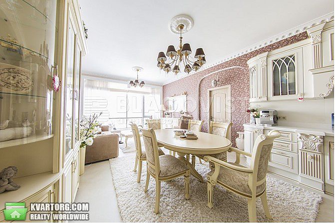 Sell 3-room apartment. Киев,  Днепровская наб — photo 3