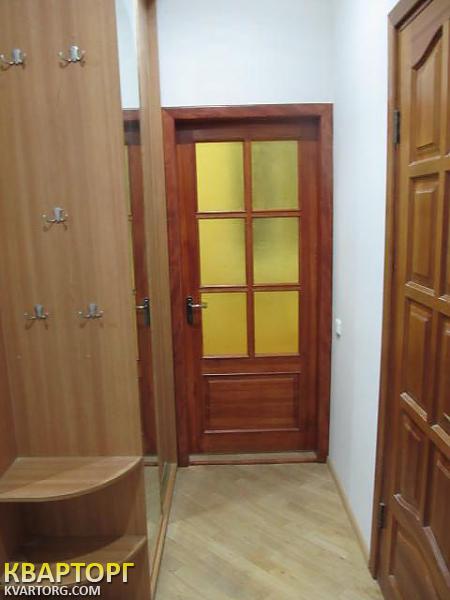Rent out office. Киев,  Бассейная — photo 1