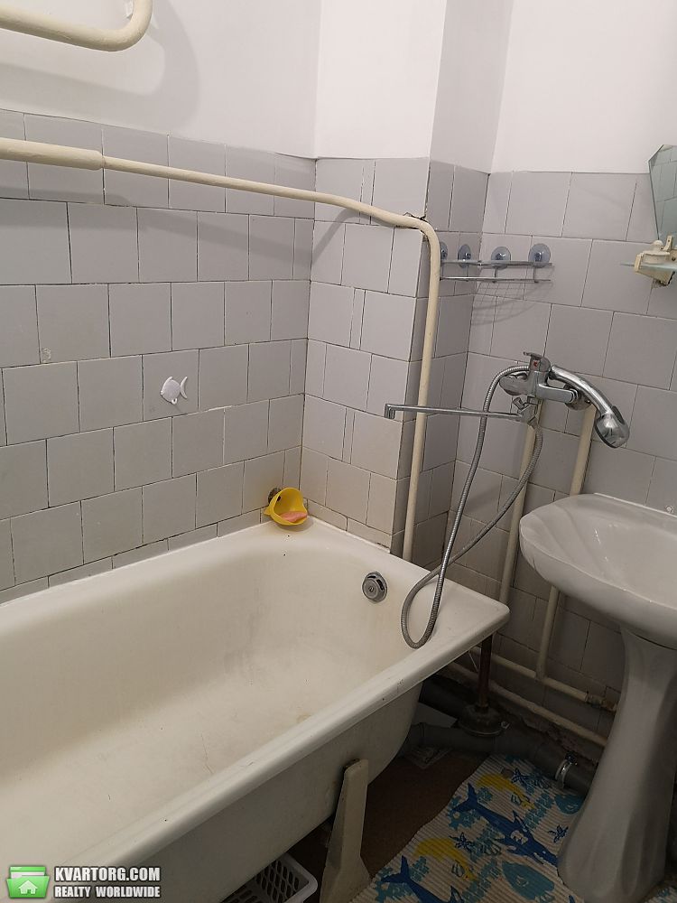 Rent out 2-room apartment. Киев,  Чигорина — photo 7