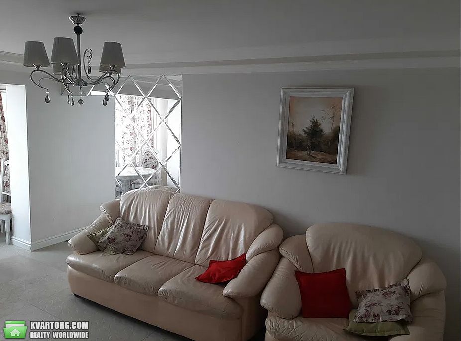 Sell 4-room apartment. Украинка, днепровский прспект — photo 3
