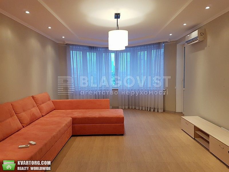 Sell 3-room apartment. Киев, ул. Лебедева-Кумача — photo 8