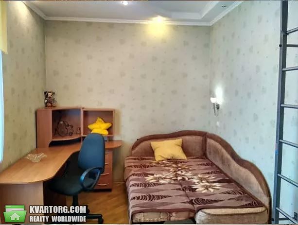 Rent out 3-room apartment. Киев,  Мельникова — photo 9