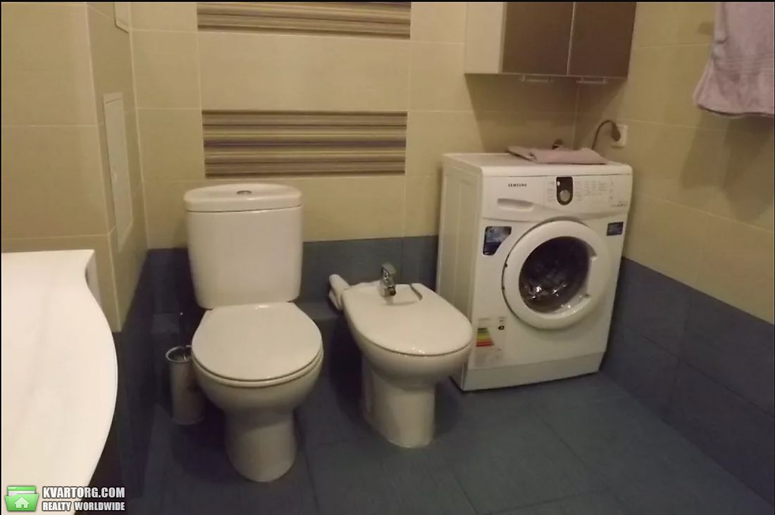 Rent out 2-room apartment. Киев,  Чавдар — photo 5