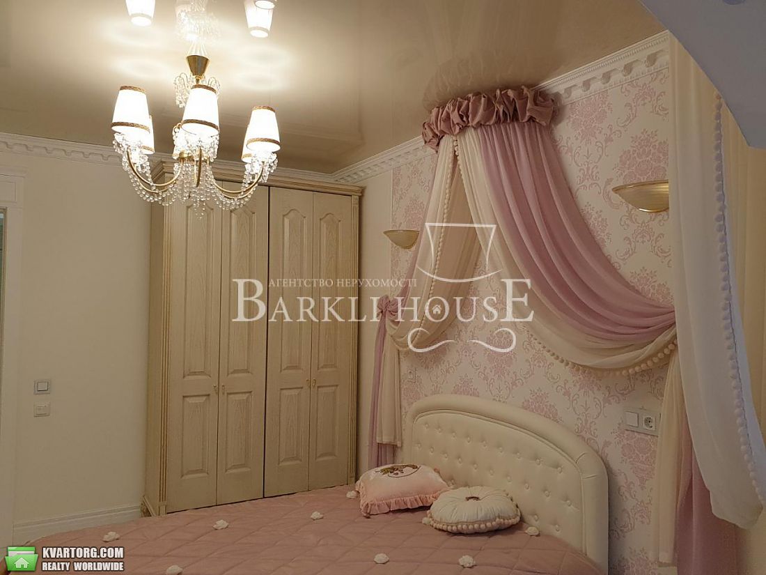 Rent out 4-room apartment. Киев,  Нижний Вал — photo 5