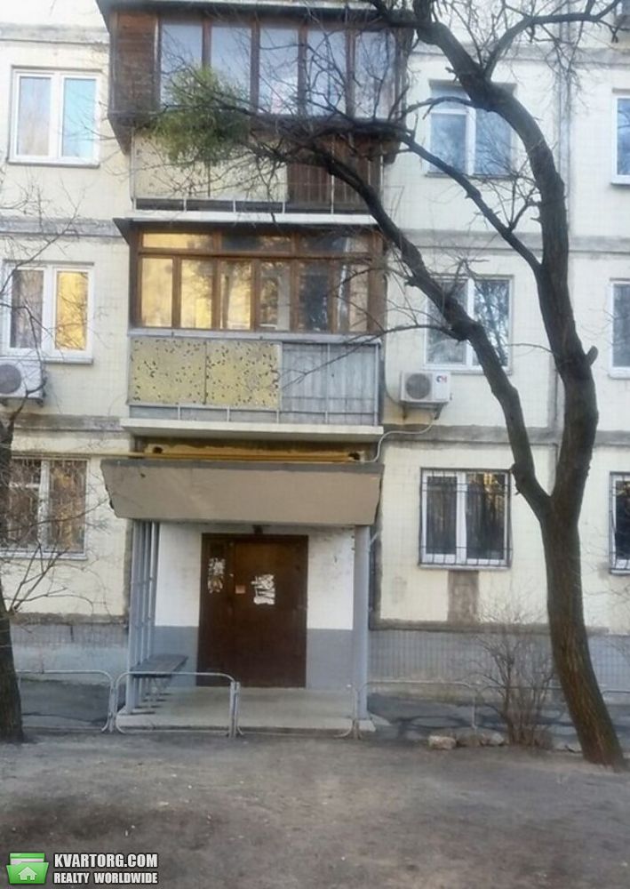 Rent out 1-room apartment. Киев, Остапа Вишни — photo 10
