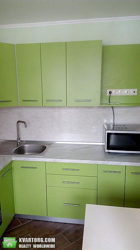 Rent out 1-room apartment. Киев, Оболонская пл — photo 7