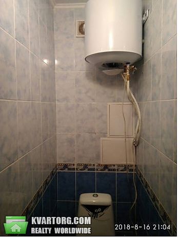 Rent out 2-room apartment. Киев,  Героев Днепра — photo 10