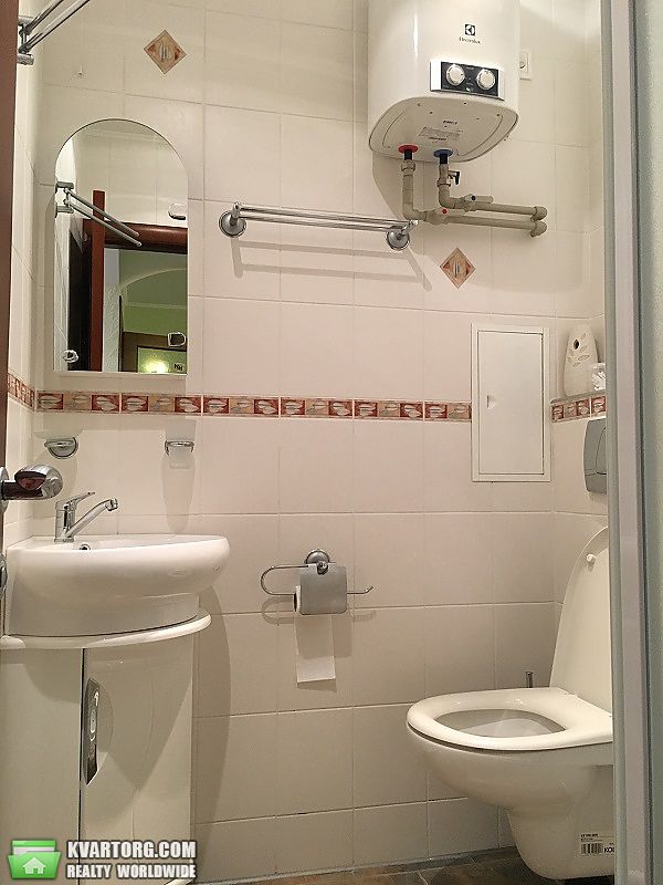 Sell 3-room apartment. Киев,  Урловская — photo 8