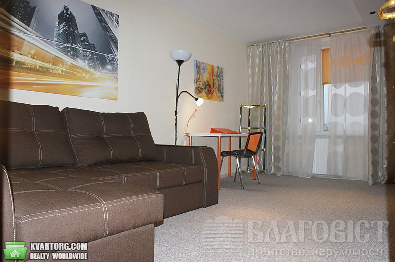 Sell 3-room apartment. Киев,  Залки — photo 1