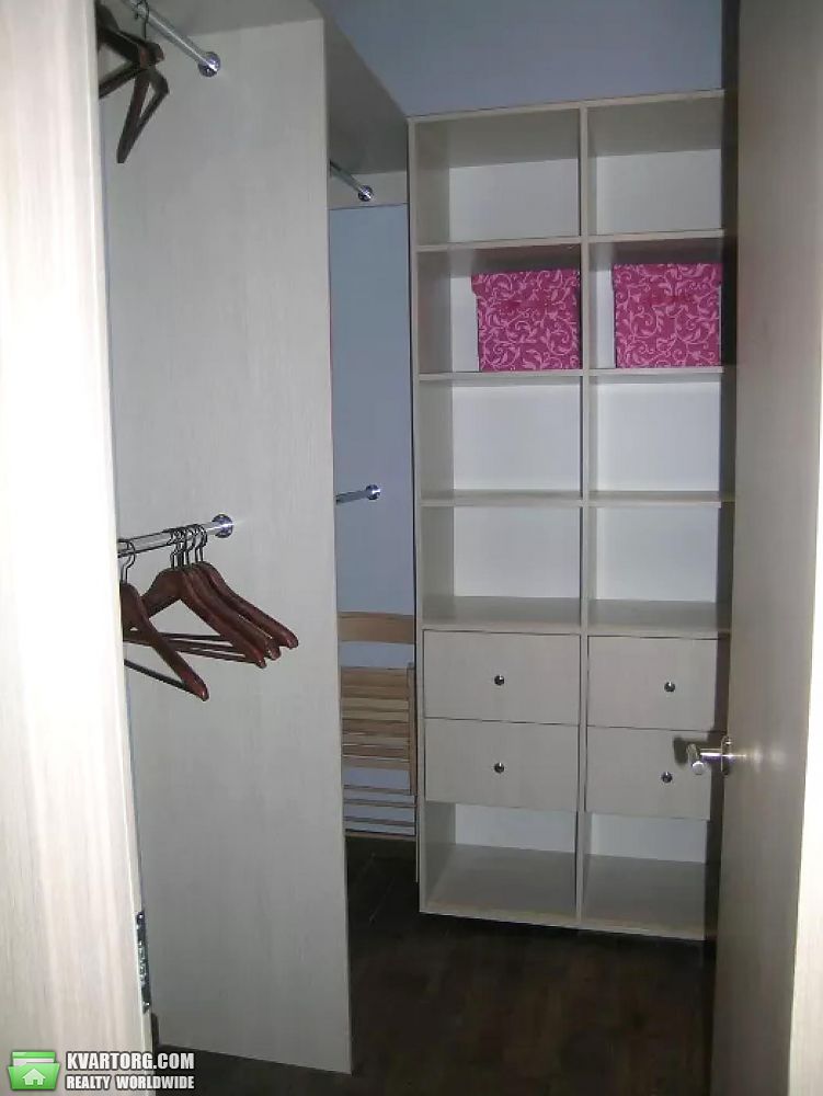 Rent out 2-room apartment. Киев,  Первомайского — photo 5