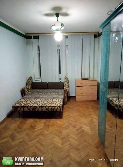 Sell 2-room apartment. Киев,  Белорусская — photo 1