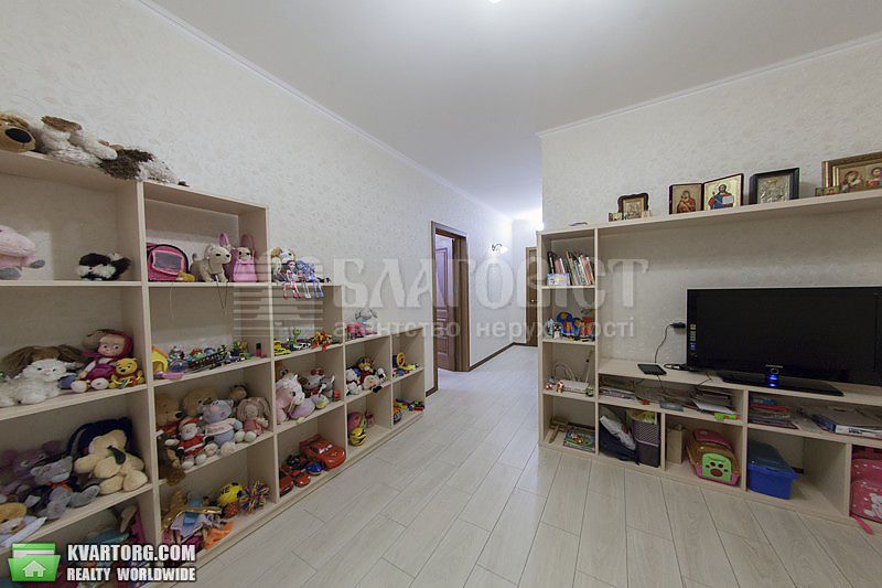 Sell 4-room apartment. Киев,  Пчелки — photo 3