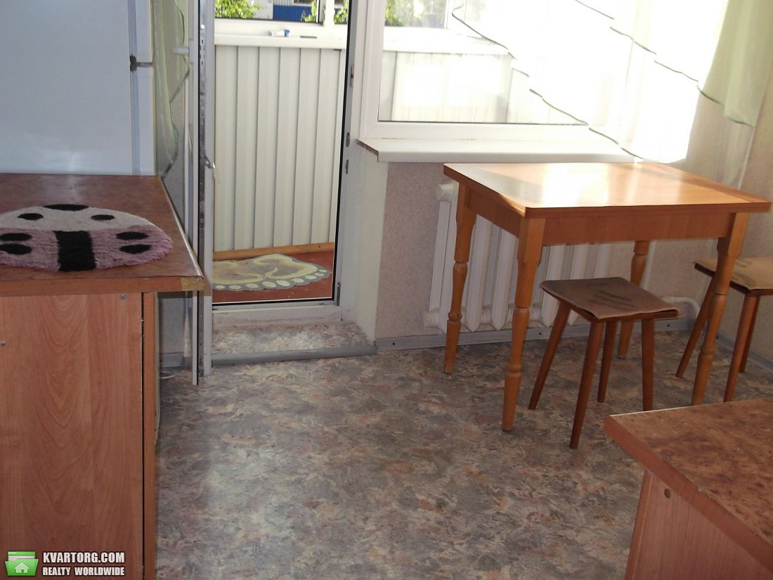 Rent out 1-room apartment. Киев, пр.Свободі — photo 2