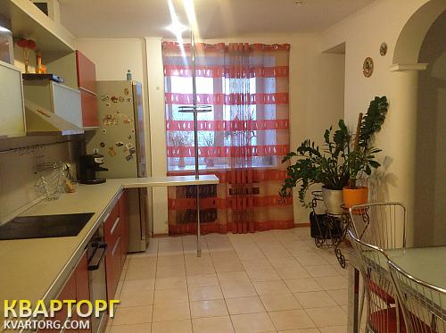 Rent out 3-room apartment. Киев,  Вишняковская — photo 1