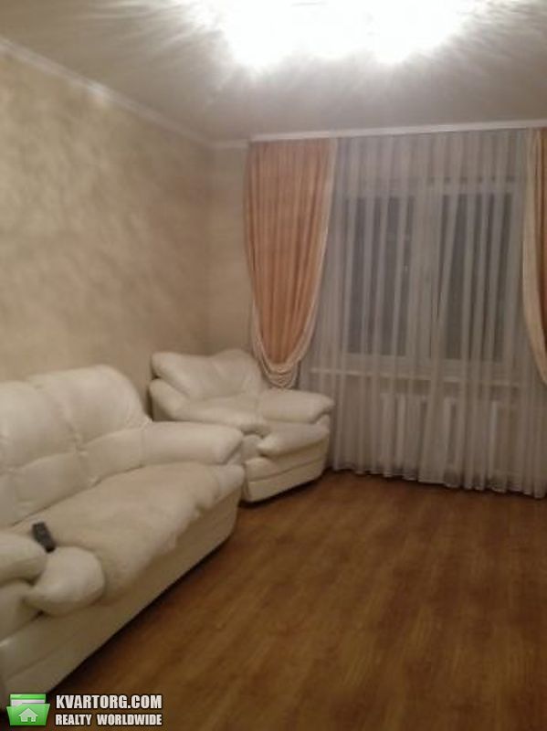 Sell 2-room apartment. Киев,  Урловская — photo 1