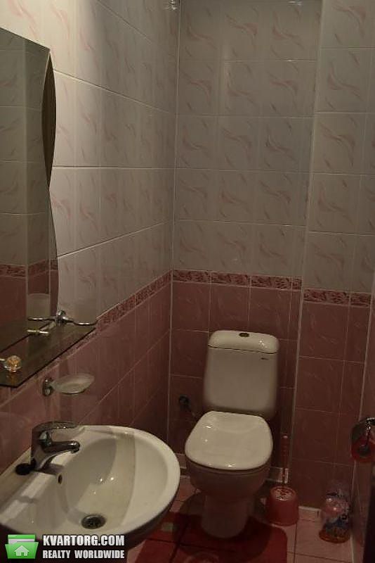 Rent out 4-room apartment. Киев,  Жилянская — photo 9