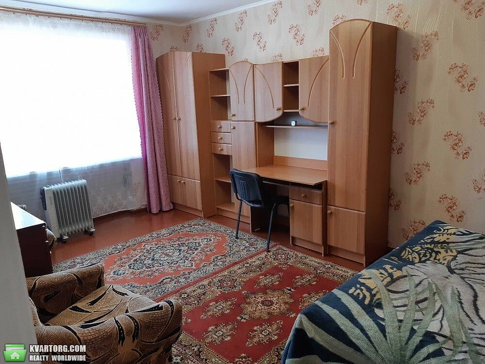 Rent out 2-room apartment. Одесса,  Ясная — photo 1