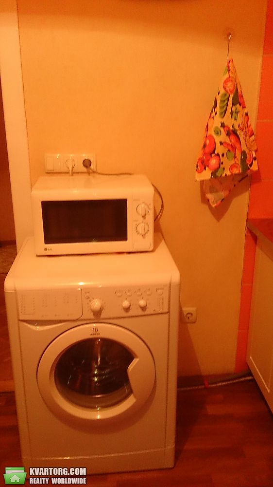 Rent out 2-room apartment. Киев, Преображенская — photo 2