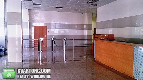 Rent out office. Киев, Жилянская — photo 1