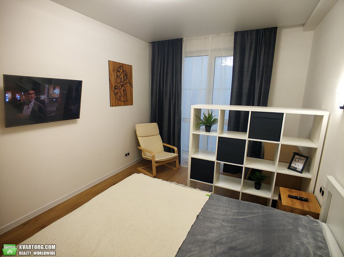 Rent out 1-room apartment. Киев,  Трутенко — photo 2