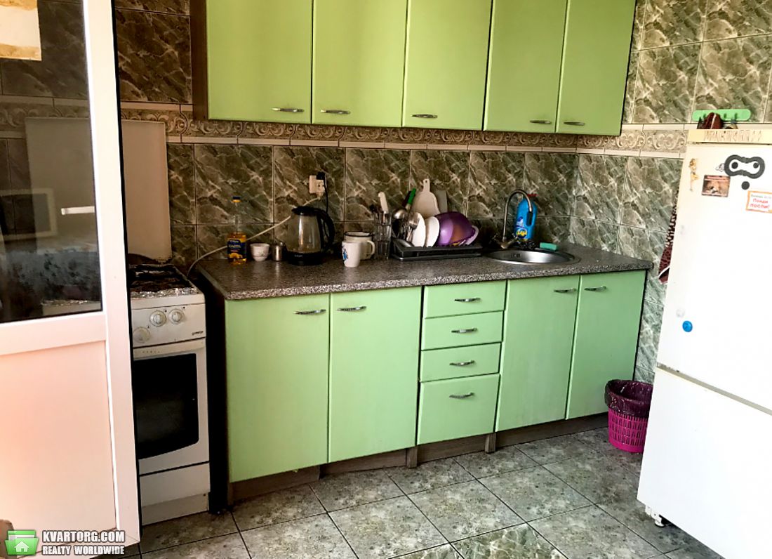 Sell 4-room apartment. Киев,  Пчелки — photo 1