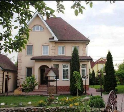 Rent out house. Киев, 60-я Садовая — photo 1