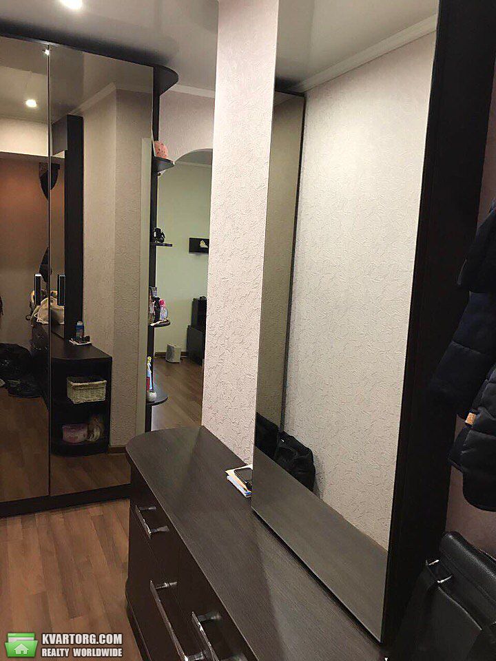Sell 2-room apartment. Днепропетровск, Погребняка — photo 1