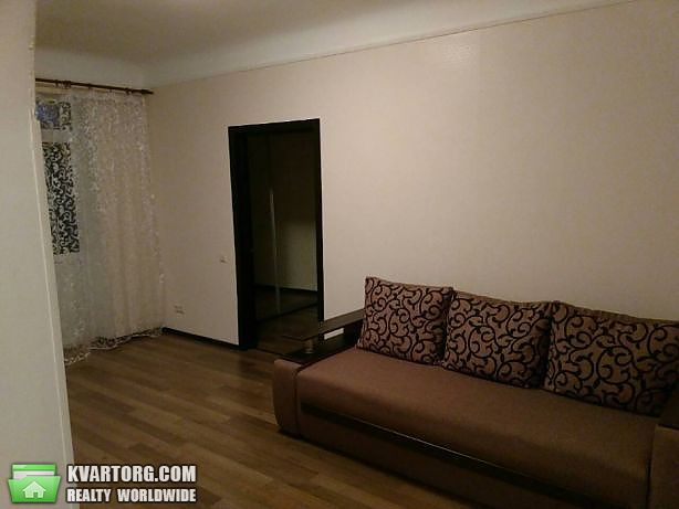 Rent out 2-room apartment. Киев,  Белицкая — photo 4