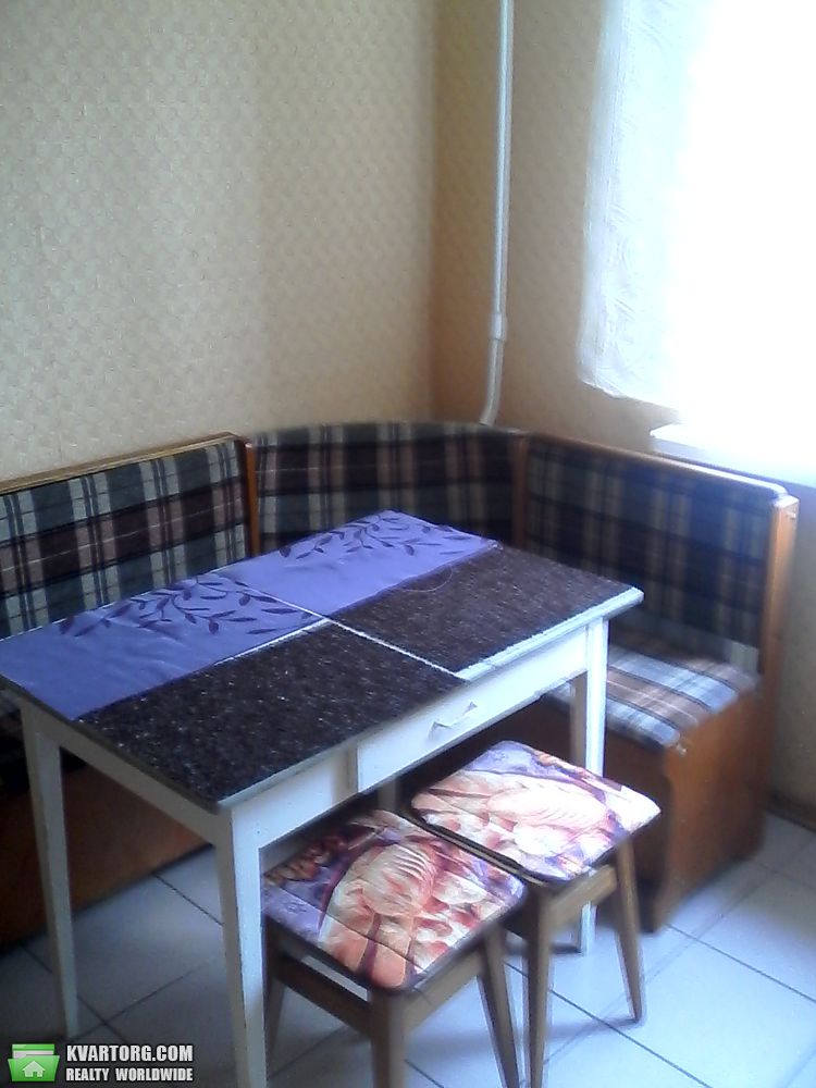 Rent out 2-room apartment. Киев, Волгоградская — photo 3