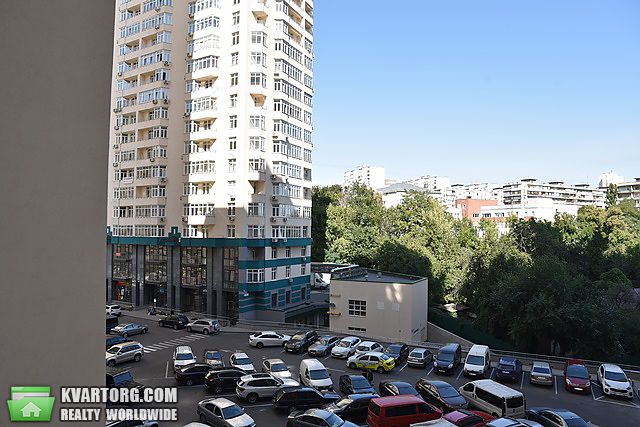 Rent out 3-room apartment. Киев,  Липковского — photo 9