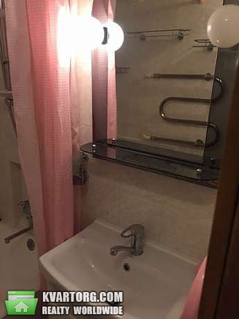 Rent out 3-room apartment. Киев, ул. Березняковская — photo 5
