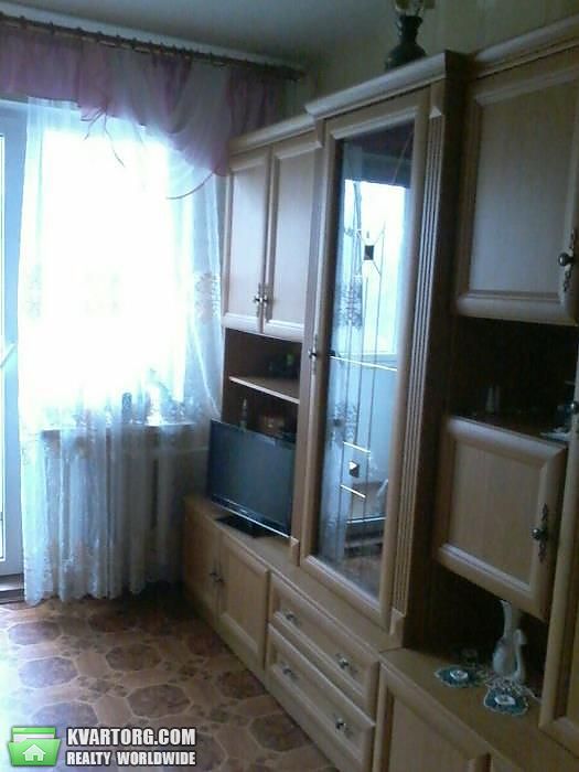 Sell 2-room apartment. Киев,  Комарова — photo 2