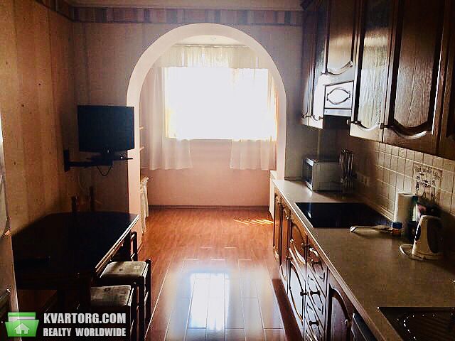 Rent out 3-room apartment. Киев, проспект Победы — photo 9