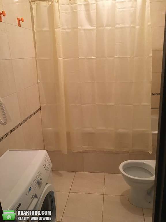 Rent out 1-room apartment. Киев,  Братская — photo 7